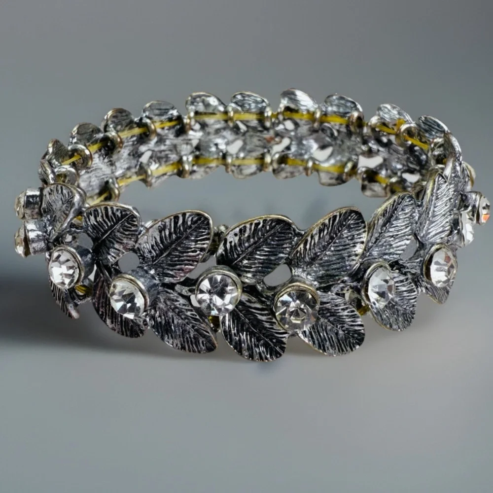 Vintage Aged Silvertone Leaf Stretch Bracelet with Bling Accents